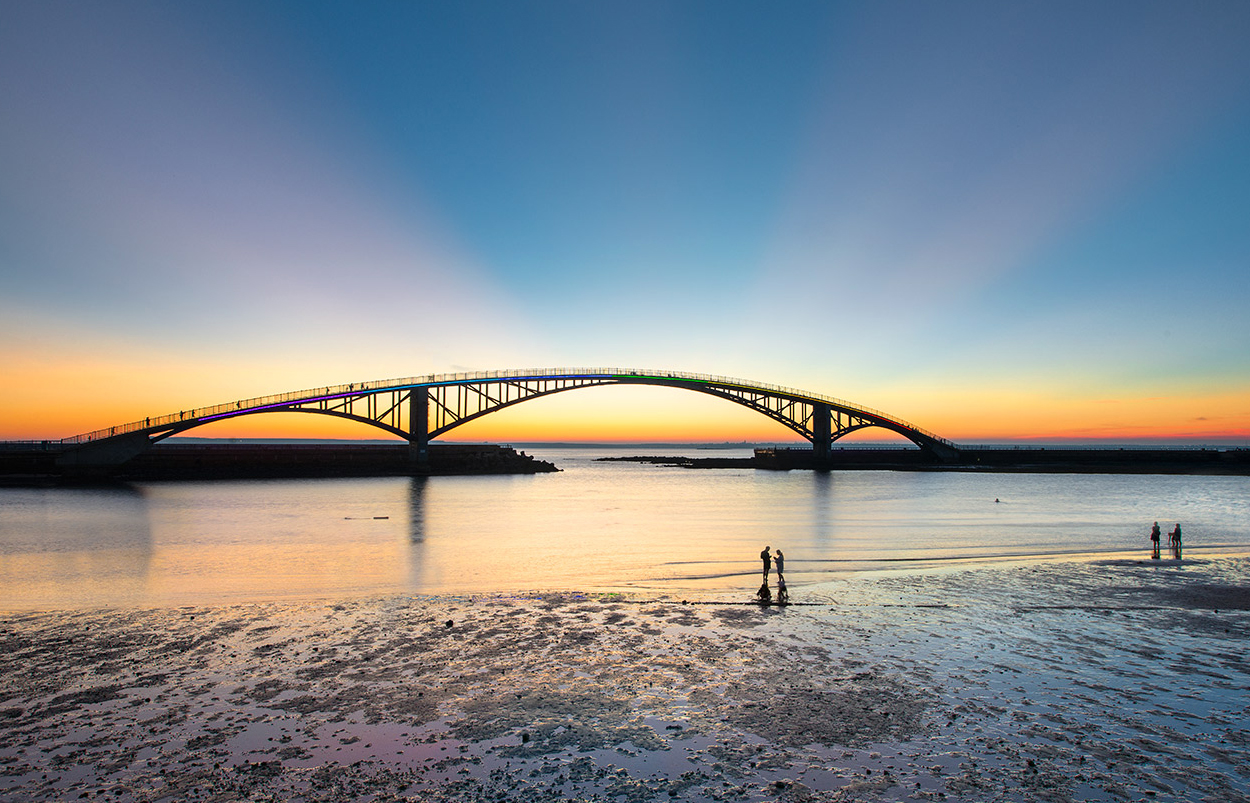 西瀛虹橋夕照