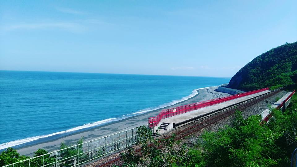 多良車站眺望太平洋