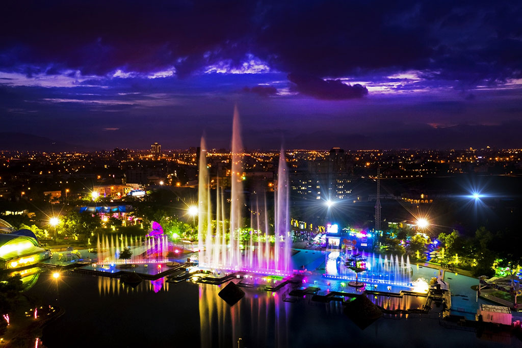 童玩節水舞燈光秀暨夜景,宜蘭國際童玩藝術節