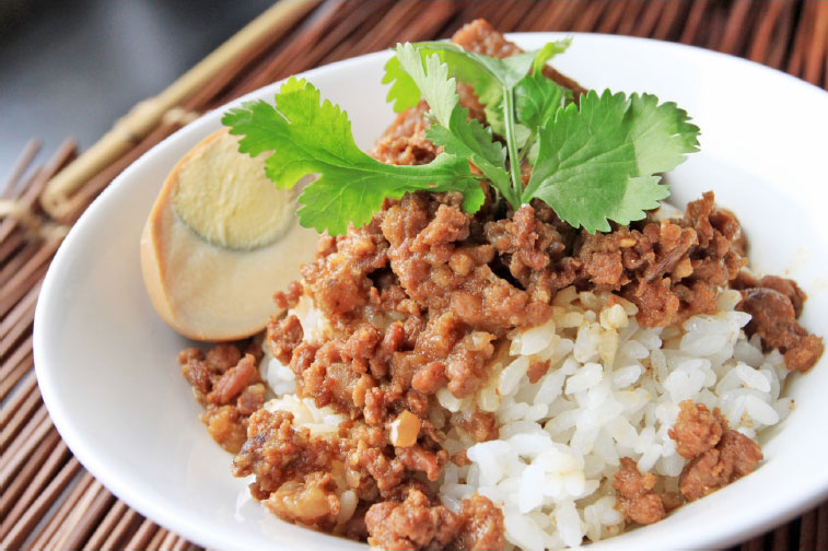 「十全十美」10大特色國飯-七里坡紅藜養生料理-紅藜滷肉飯