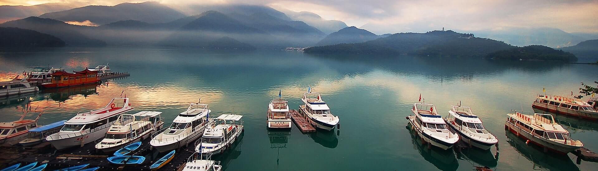 Lago del Sol y la Luna