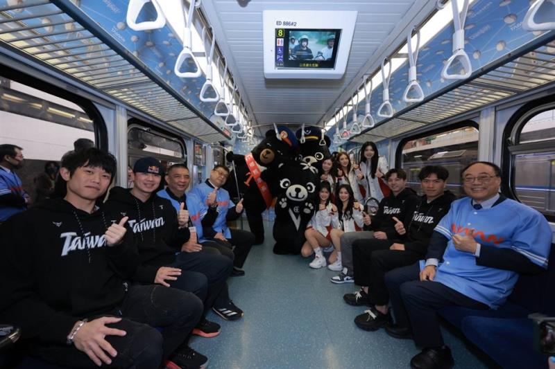 Team Taiwan「微笑冠軍號」主題彩繪列車正式啟航！