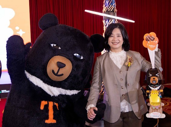 2026台灣燈會主燈「光沐－世界的阿里山」亮相 小提燈「喔熊馬抵嘉」萌翻全場