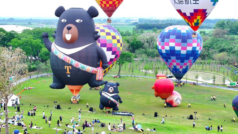 交通部觀光署公布最新旅行業營運狀況，並呼籲國人暑假旺季旅遊注意避免糾紛