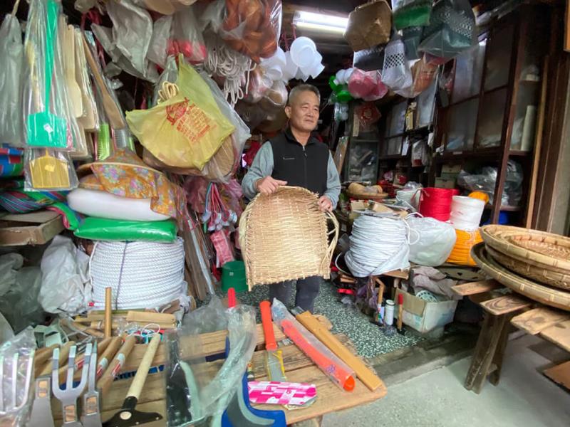 中央路屎溝巷
