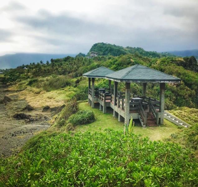 烏石鼻 —擁有療癒山海景觀的小漁港