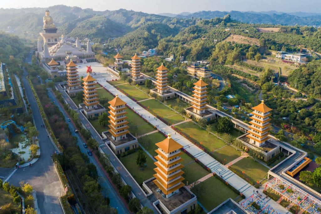 致力推動「環保」與「心保」理念