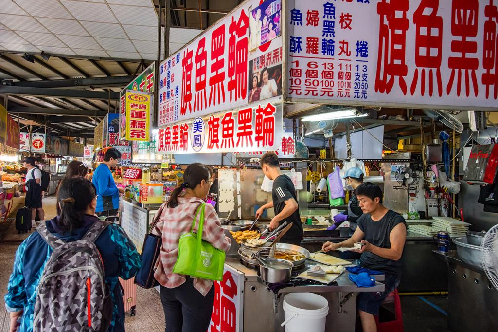 東港漁港漁產品直銷中心 華僑市場 觀光景點