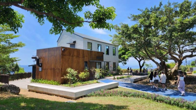 峭壁小屋(九號咖啡館)