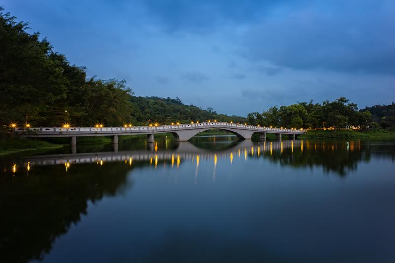 青草湖