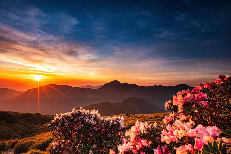  探索台灣，一次愛上無數風景！ 北緯23.5軸線上世界綠洲， ...