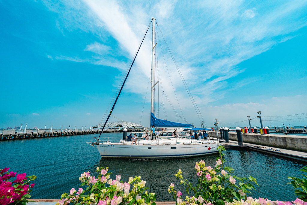 大鵬灣有風無浪相當適合體驗重型帆船  年度：2020  來源：大鵬灣國家風景區管理處