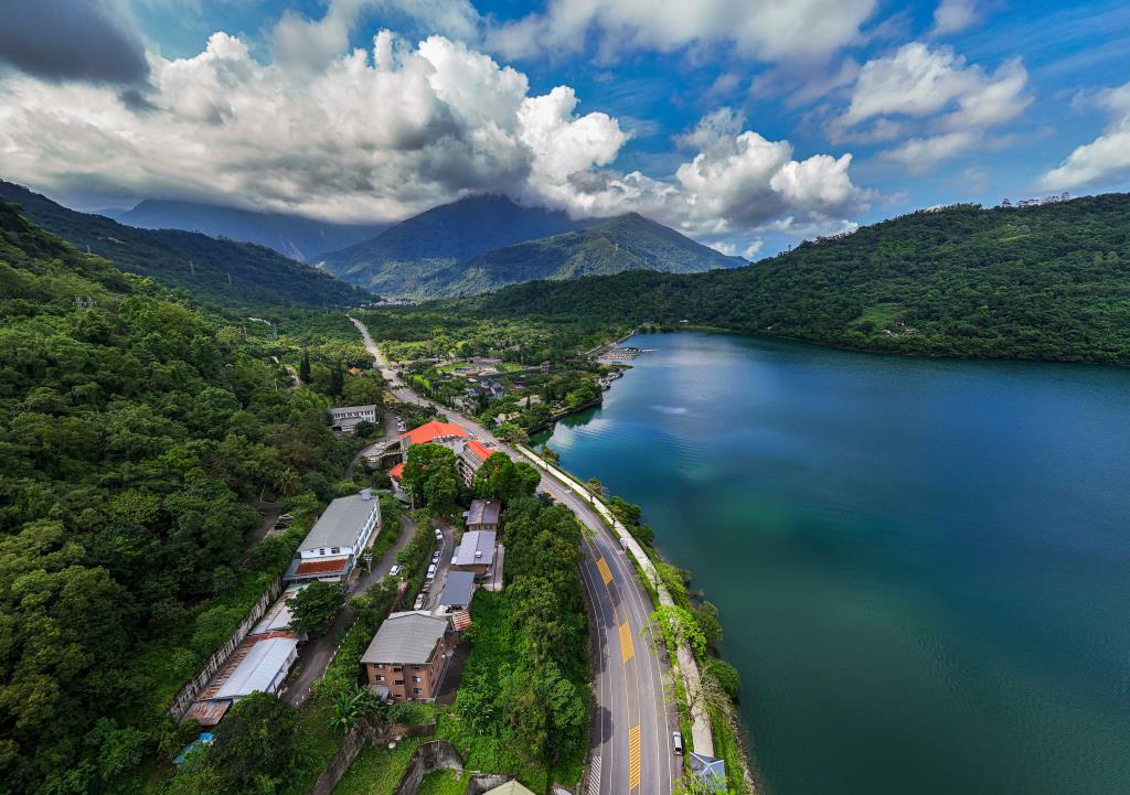 台九丙線上空拍花蓮鯉魚潭景緻