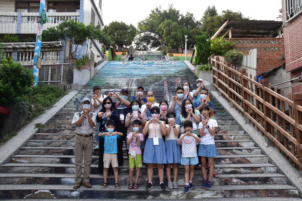 慢城索驥旅遊-建中國小3D彩繪  年度：2021  來源：苗栗縣政府文化觀光局