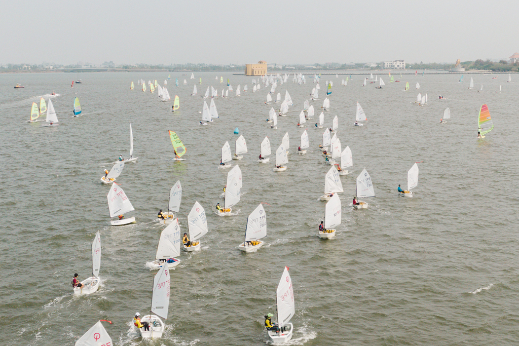 Actividad náutica de veleros en la Bahía Dapeng-02  Período annual：2022  Origen de las fotografías：Nacional del Área escénica  de la Bahía de Dapeng