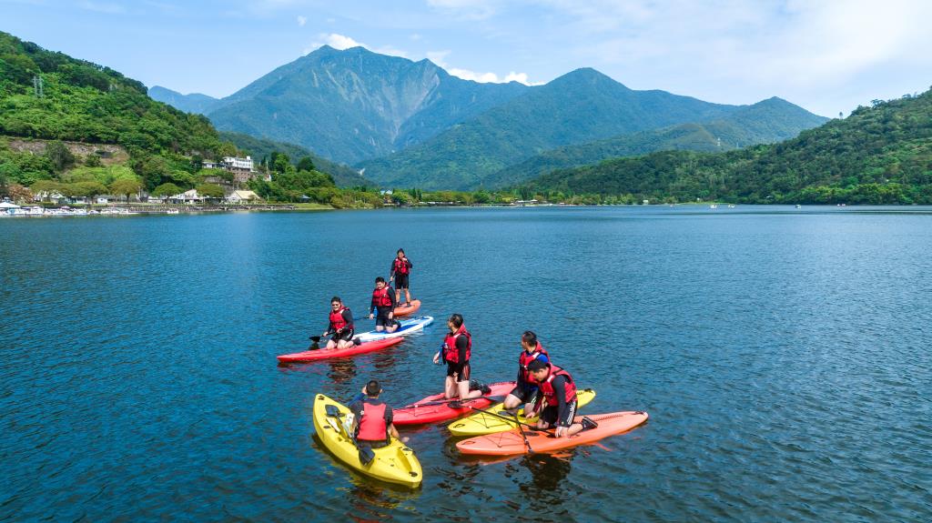 花蓮鯉魚潭 體驗SUP立槳