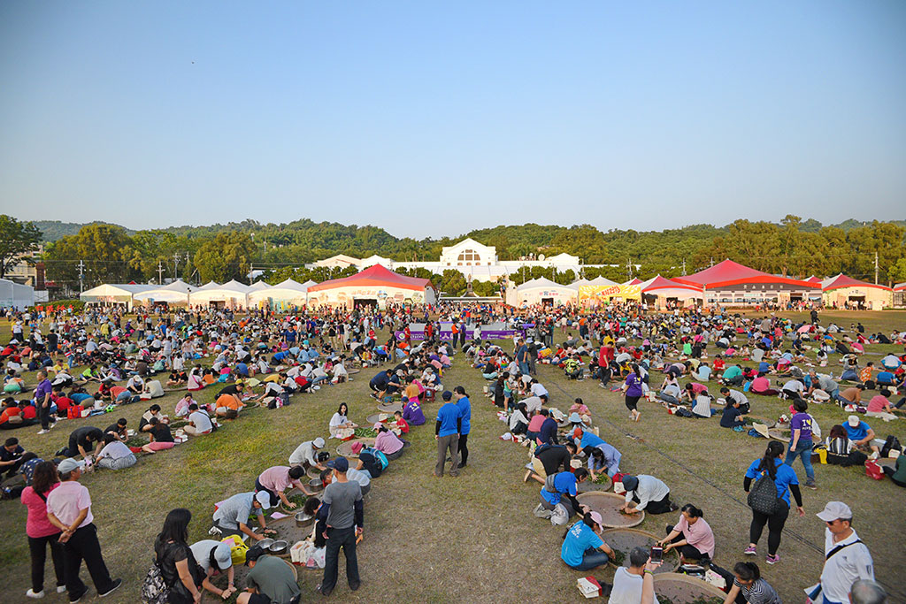 千人揉茶  年度：2019  來源：南投縣政府