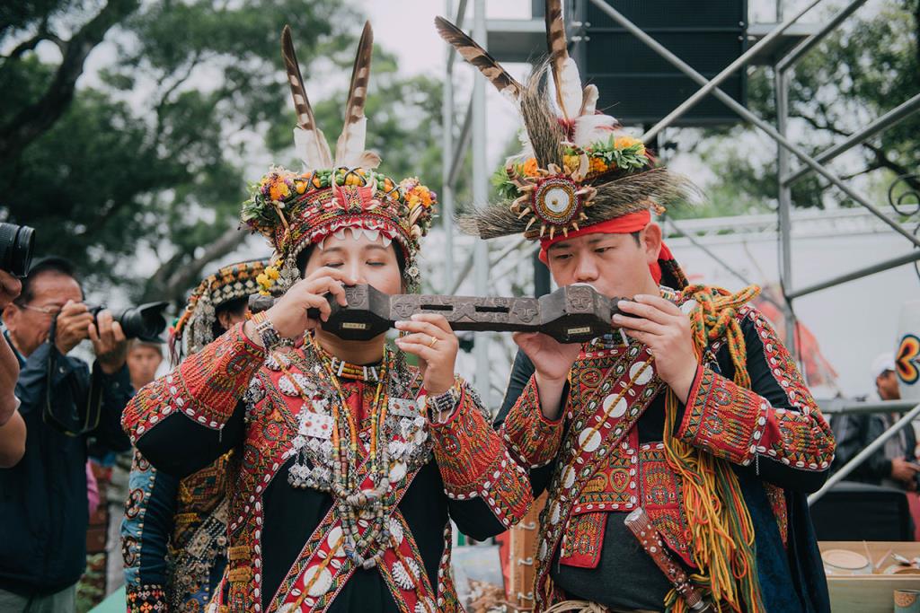 南島族群婚禮-新人交杯  年度：2021  來源：茂林國家風景區管理處