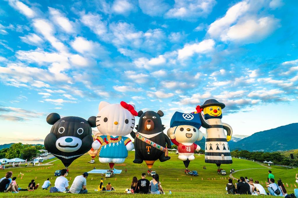 每天都有不同造型熱氣球進行立球展演  年度：2021  來源：臺東縣政府