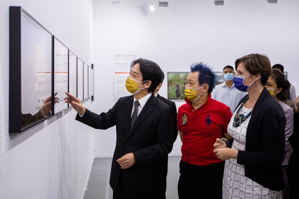 副總統賴清德出席台北國際藝術博覽會開幕活動  年度：2021  來源：文化部