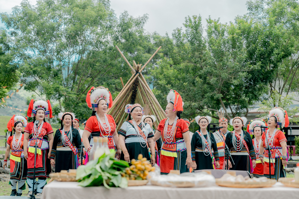 在「山谷舞台」邀請旅人一同感受部落傳統樂音的悠遠內涵  年度：2023  來源：花東縱谷國家風景區管理處
