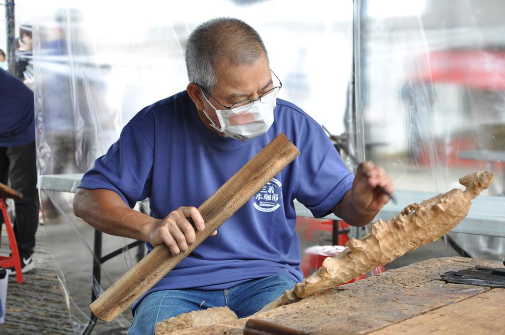 木雕師現場表演  年度：2021  來源：苗栗縣政府文化觀光局