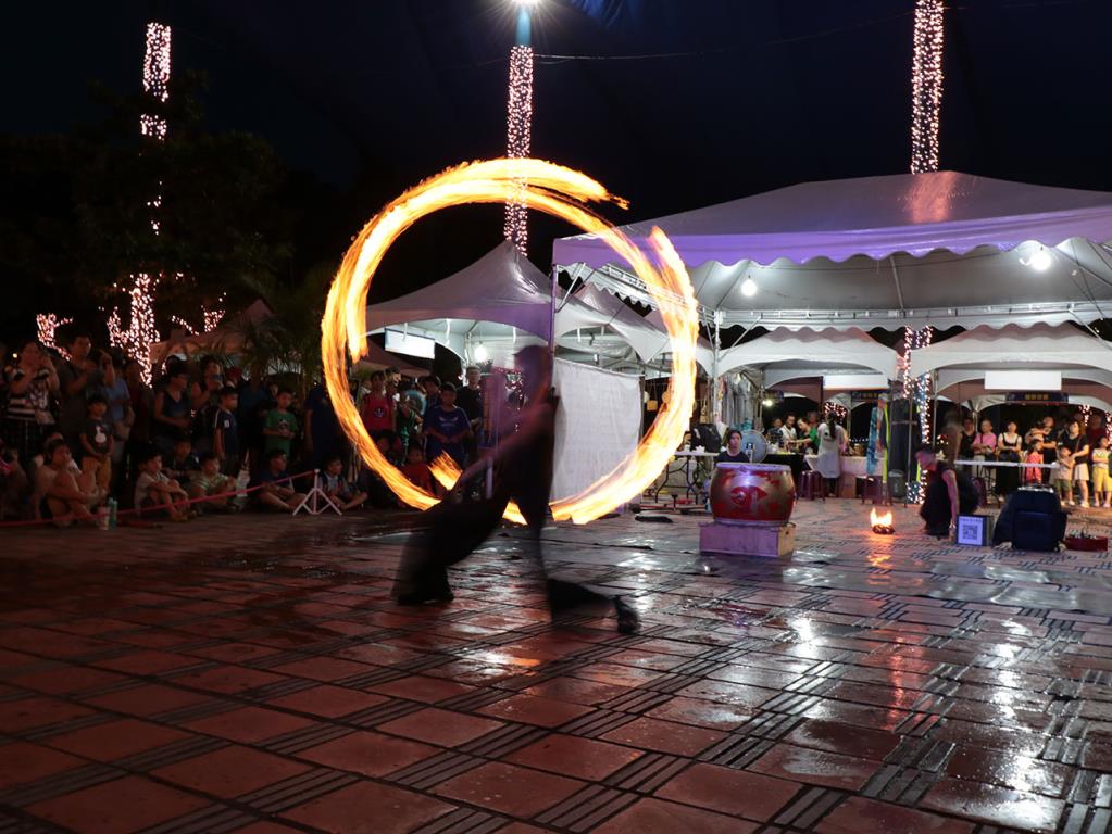 街頭藝人-火舞表演  年度：2020  來源：宜蘭縣政府文化局