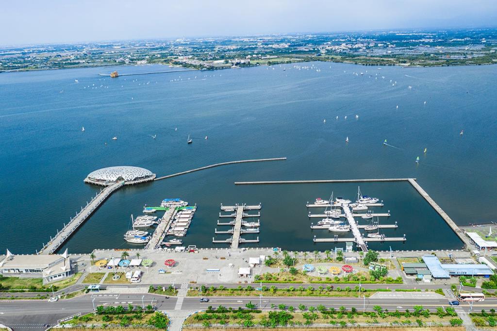 大鵬灣不只是避風港更是帆船競技場  年度：2020  來源：大鵬灣國家風景區管理處
