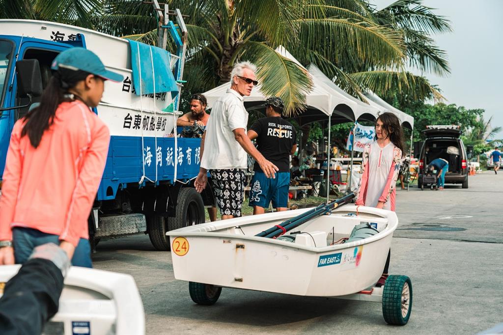 獨立操帆的小選手是帆船賽的焦點  年度：2020  來源：大鵬灣國家風景區管理處