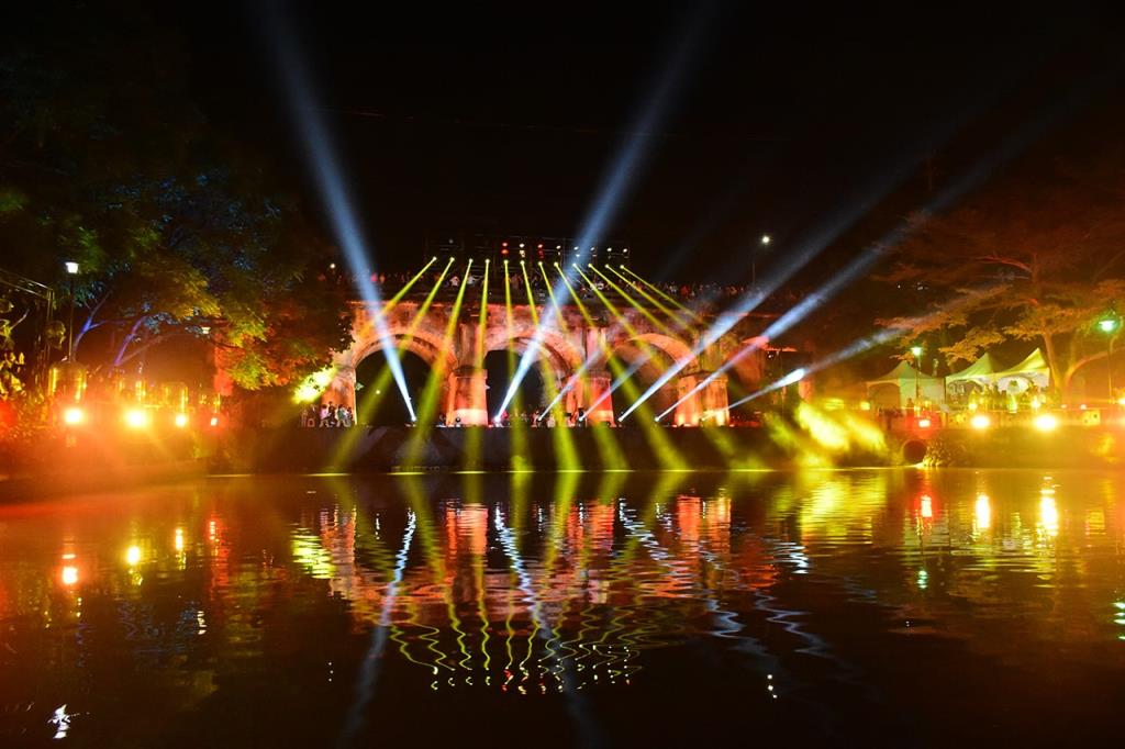 結合古蹟演出的桐花燈光秀及音樂會  年度：2019  來源：新竹縣政府