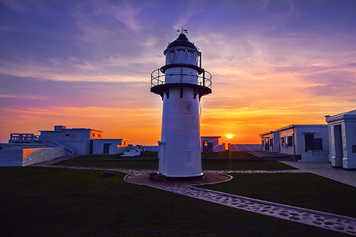 Puesta de sol en el Faro Xiyu