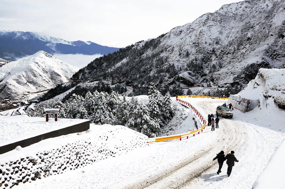 合歡山白雪勝景