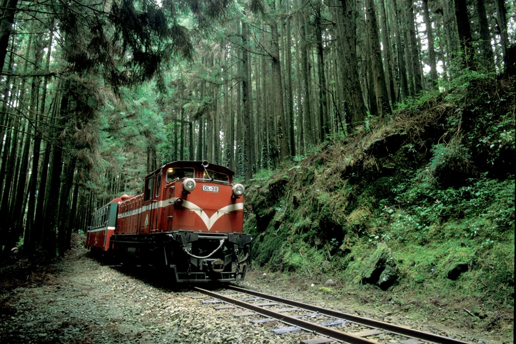 阿里山林業鐵路