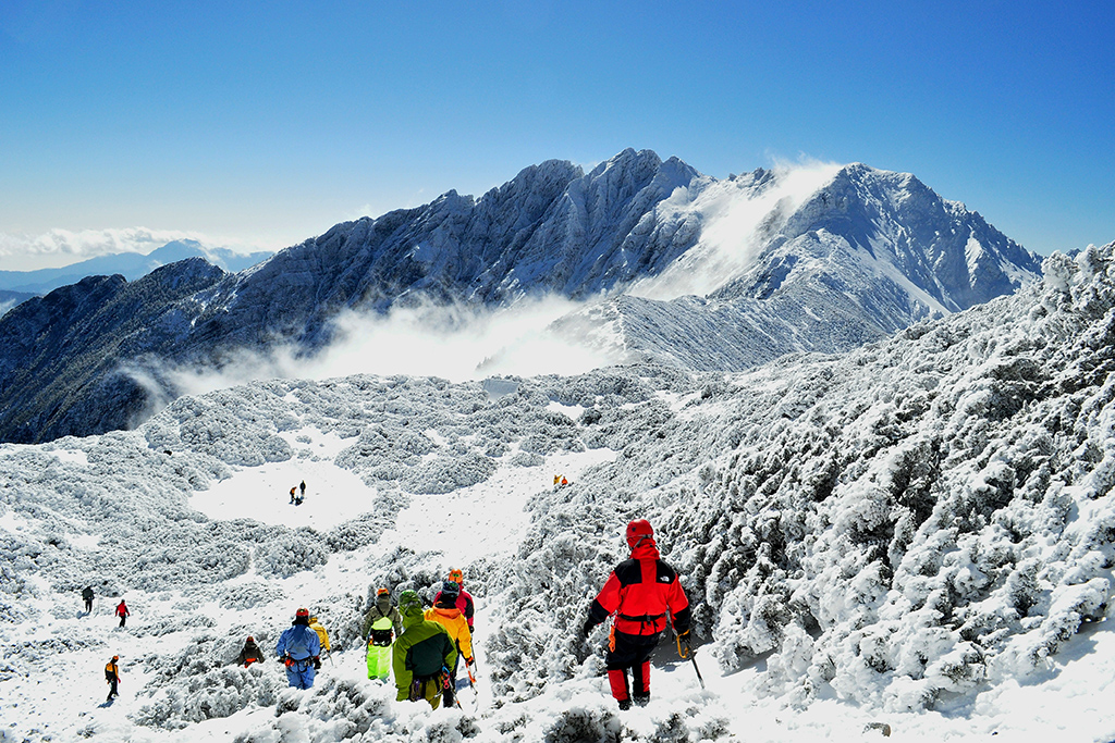 玉山壯闊雪景
