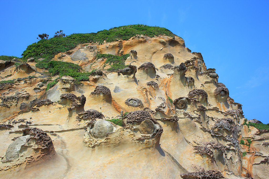 由蕈狀石組成獨特風景二十四孝山