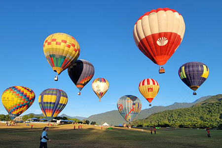 交通部觀光署公布最新旅行業營運狀況,並提醒國人寒假與春節旺季旅遊注意事項