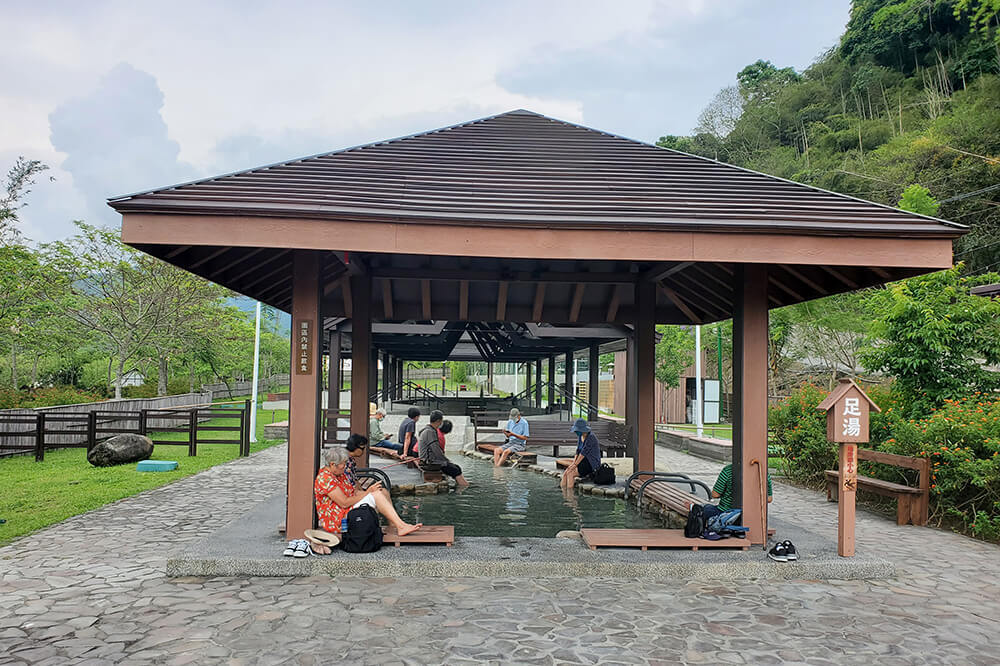 寶來花賞溫泉公園-足湯